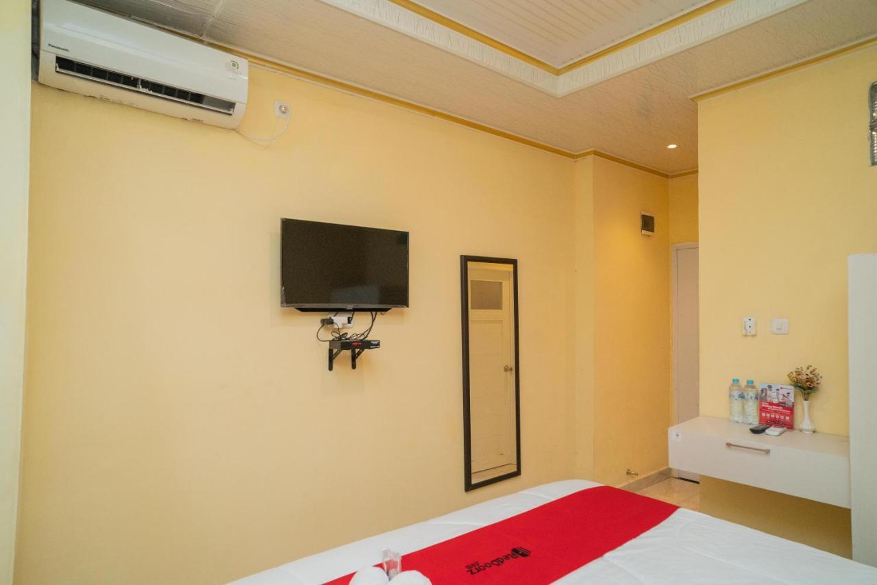 Reddoorz Plus Syariah Near Pasar Turi Surabaya Esterno foto