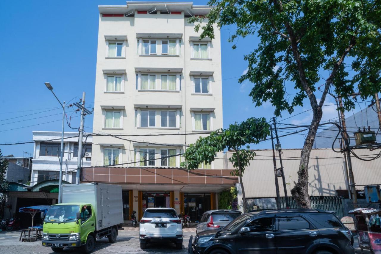 Reddoorz Plus Syariah Near Pasar Turi Surabaya Esterno foto