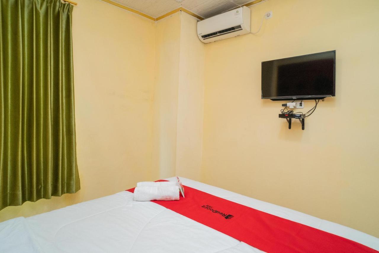 Reddoorz Plus Syariah Near Pasar Turi Surabaya Esterno foto